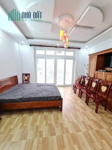 Nhà mới cực đẹp phố Trần Khát Chân- 40m2- nhỉnh 4 tỷ- Thiết kế hiện đại- An sinh đỉnh