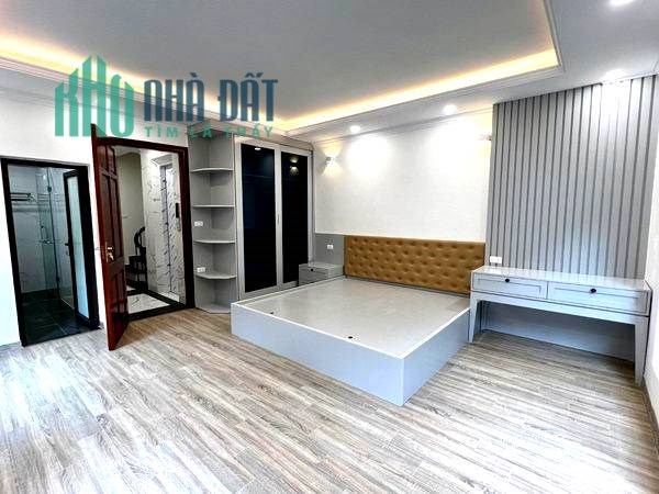 BÁN NHÀ 6 TẦNG LÔ GÓC CỔ NHUẾ GARA Ô TÔ THANG MÁY 42M, 4 NGỦ HƠN 6 TỶ
