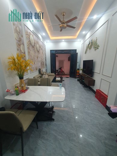 Chú ý kẻo lỡ , bán nhà Thanh Nhàn , 51m2 , chỉ 3,6 tỷ , 60m ra đường lớn , gần chợ Mơ