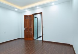 Chú ý kẻo lỡ , Bán nhà Lạc Trung , 48m2 , chỉ 3,5 tỷ , ngõ nông , thông thoáng , gần phố