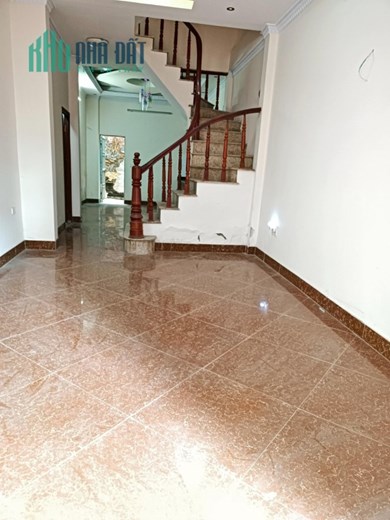 Chú ý kẻo lỡ , Bán nhà Lạc Trung , 48m2 , chỉ 3,5 tỷ , ngõ nông , thông thoáng , gần phố