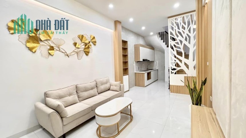 BÁN NHÀ 5 TẦNG 35,5 GIÁ 3,29