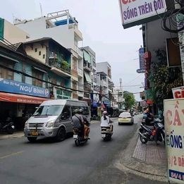Khu vực kinh doanh SUNG nhất đường Đồng Đen Tân Bình
Hẻm container