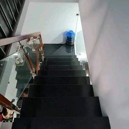 Khu vực kinh doanh SUNG nhất đường Đồng Đen Tân Bình
Hẻm container
