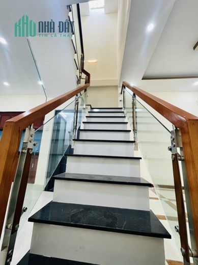 chợ sơn kỳ tân phú 60m2 4 tỷ 1 trệt 1 lầu 3 phòng ngủ