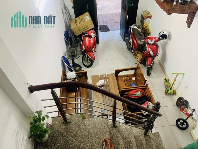 Bán nhà mặt phố Âu Cơ, quận Tây Hồ. Diện tích 470m² nhà trong đê giá 159 tỷ (340tr/m²). Có Thương
