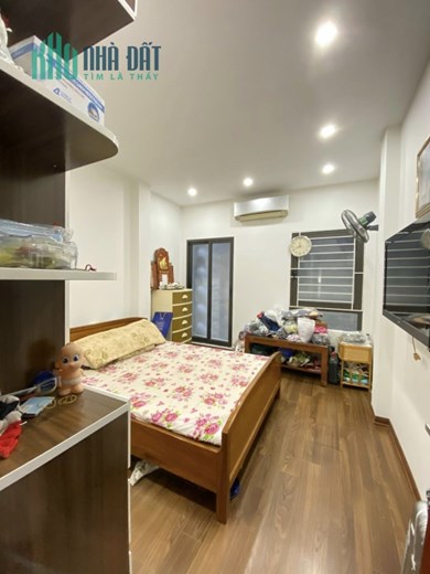 Bán nhà 135m2 phố Nghi Tàm, Tây Hồ Gara 2 Ô tô Kinh doanh siêu tốt 17.5 Tỷ