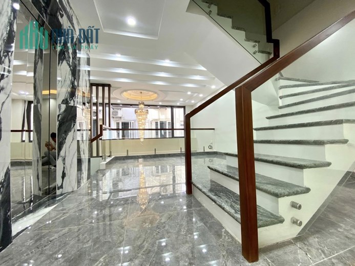 Bán ngôi nhà 138m2 phố Nghi Tàm, Tây Hồ Gara 2 Ô tô tránh Kinh doanh đỉnh cao 17.5 Tỷ