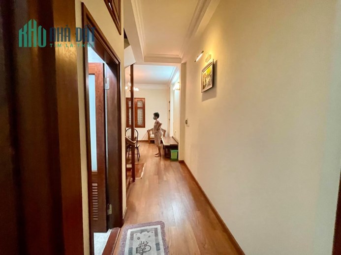 Bán căn nhà 41m2 phố Dân xây 5 phòng ngủ 2 Ô tô đua 10m 4.2 Tỷ