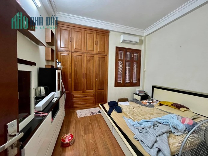 Bán nhà 42m2 phố Chủ tự xây 5 phòng 10m Ô tô đua 4.3 Tỷ