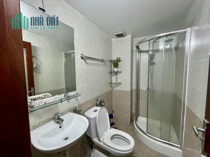 Bán nhà 43m2 phố Dân xây 5 ngủ ngõ Ô tô tránh 10m 4.2 Tỷ