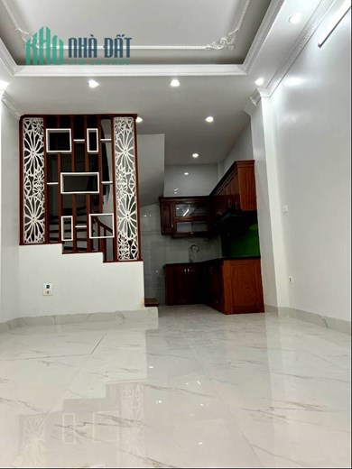 3 TỶ HƠN NHÀ 5 TẦNG NGÕ Ô TÔ VÀO NHÀ 33M2, MỚI ĐẸP Ở NGAY 381 THỤY PHƯƠNG