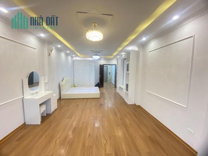 KĐT XALA - PHÂN LÔ - VỈA HÈ - THANG MÁY - ÔT Ô CHẠY VÒNG QUANH - GẦN CHỢ KD CỰC ĐỈNH - NHÀ MỚI KÍNH