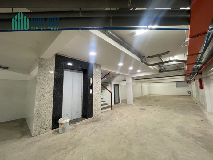 Bán toà Nhà 7 Tầng Mặt tiền Nguyễn Duy Trinh, Quận 2, DT: 7x60m, cho thuê 200tr, 75 tỷ
