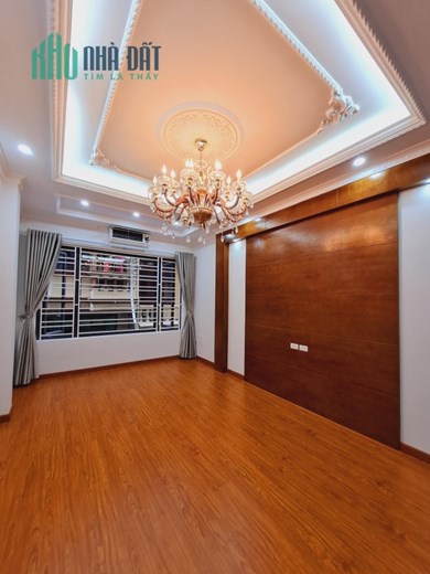 VÕNG THỊ Ô TÔ ,LÔ GÓC , GẦN HỒ TÂY 69 M 6 TẦNG 11.0TỶ