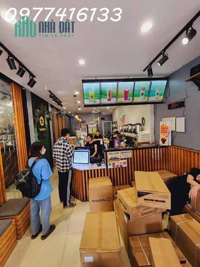 Siêu phẩm mặt phố Trần Quốc Hoàn, Cầu Giấy, 50m2,  kinh doanh sầm uất, vỉa hè đá bóng