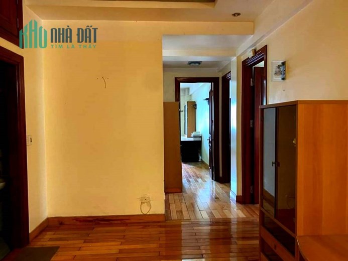 Bán CC Dương Đình Nghệ - Cầu Giấy, 122 m2, 3 ngủ, 3 vệ sinh, đủ đồ về ở luôn
