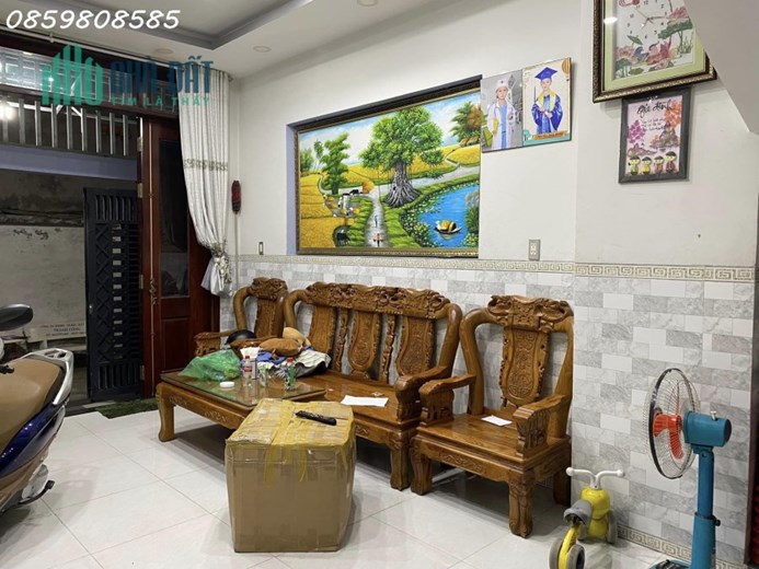 NHÀ ĐẸP, SANG TRỌNG, NỘI THẤT GỖ CĂM XE, MẶT TIỀN 4M, 3 TẦNG, HẺM XE HƠI, CÁCH QUỐC LỘ 13 100M, GIÁ
