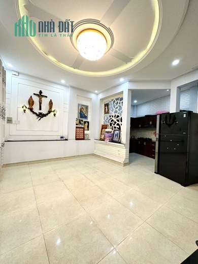Bán gấp Nhà 38m2 Ngô Đức Kế, Phường 12, Quận Bình Thạnh.