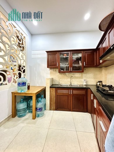 Bán gấp Nhà 38m2 Ngô Đức Kế, Phường 12, Quận Bình Thạnh.