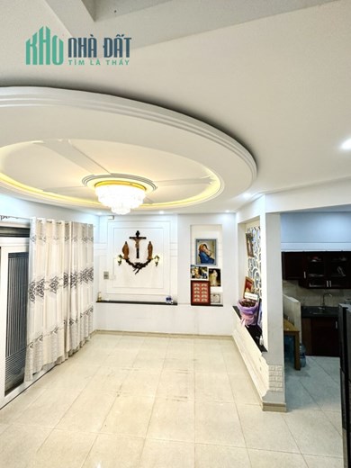 Bán gấp Nhà 38m2 Ngô Đức Kế, Phường 12, Quận Bình Thạnh.