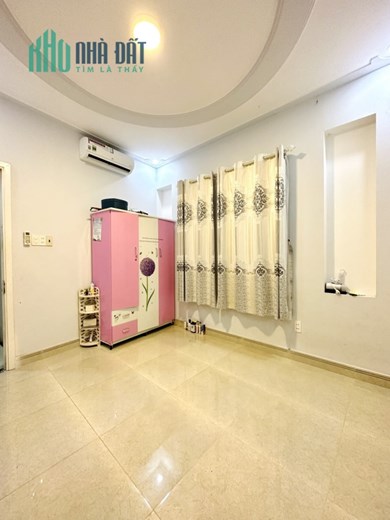 Bán gấp Nhà 38m2 Ngô Đức Kế, Phường 12, Quận Bình Thạnh.