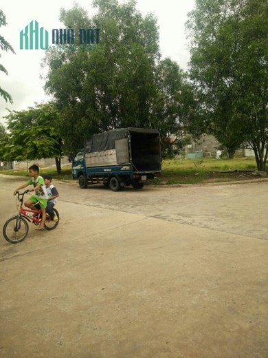 CẦN BÁN GẤP NÊN BÁN LỖ LÔ ĐẤT PHÍA SAU TRƯỜNG BÀU ĐỒN 192m² 680 TRIỆU
