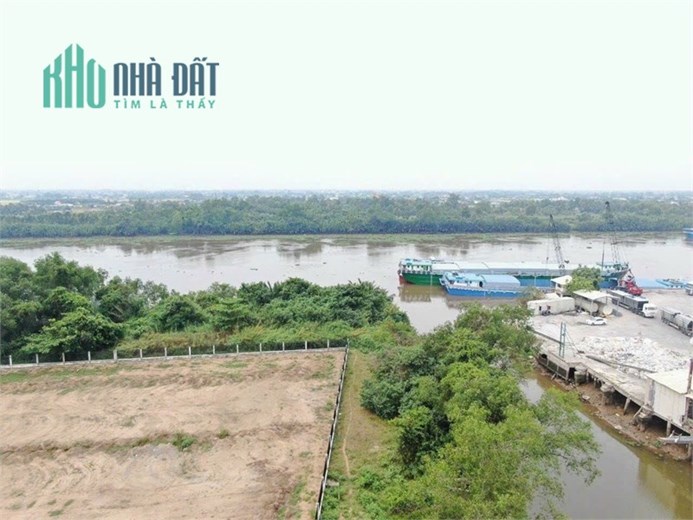 chuyển nhượng đất SKK, MT Sông Vàm Cỏ, phù hợp làm bến cảng, sản xuất kinh doanh