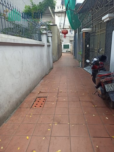 Bán đất đường Miếu Hai Xã, diện tích 80m, ngang 5, ngõ nông, GIÁ 2 tỉ