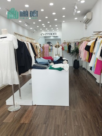 Cần bán Nhà 4 Tầng Mặt tiền đường Võ Văn Ngân, P. Linh Chiểu, Diện tích 240m², Giá 49.8 Tỷ