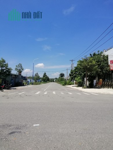 ĐÁO HẠN NGÂN HÀNG BÁN GẤP LÔ ĐẤT 650 TRIỆU 168m2 THỔ CƯ 100%