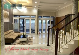 Cần bán rẻ nhà xinh 6.4 x 18m 1 trệt 3 lầu trung tâm Q1 TP.HCM