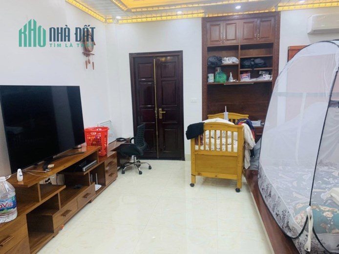 Lô góc cực đẹp Láng Hạ, thông, 50m ra phố, ba gác đua SH, 44m, 4T, 4.25 tỷ