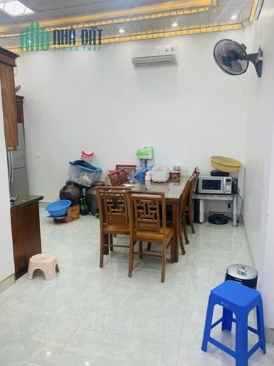 Lô góc cực đẹp Láng Hạ, thông, 50m ra phố, ba gác đua SH, 44m, 4T, 4.25 tỷ