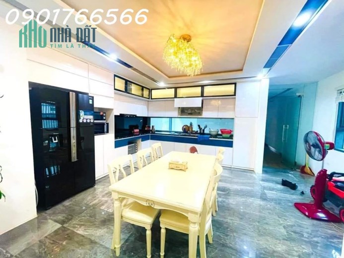 Tòa Văn Phòng, Phố Thái Hà, Q. Đống Đa, 138m x 6T, Giá hơn 50 tỷ.
