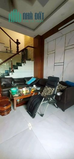 NHÀ 3TẦNG ĐẸP  - CHỦ GẤP BÁN VỀ LẠI MỸ  - Ô TÔ NGỦ TRONG NHÀ - THÔNG TỨ TUNG -HUỲNH TẤN PHÁT -TT