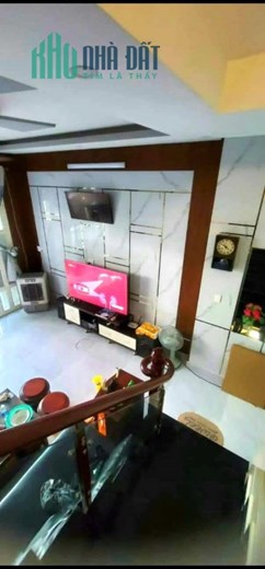 NHÀ 3TẦNG ĐẸP  - CHỦ GẤP BÁN VỀ LẠI MỸ  - Ô TÔ NGỦ TRONG NHÀ - THÔNG TỨ TUNG -HUỲNH TẤN PHÁT -TT