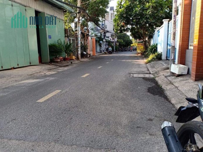 Bán Nhà Đường Nguyễn Thượng Hiền Trung Tâm Quận Bình Thạnh. DT: 60m2. LH: 0932155399.