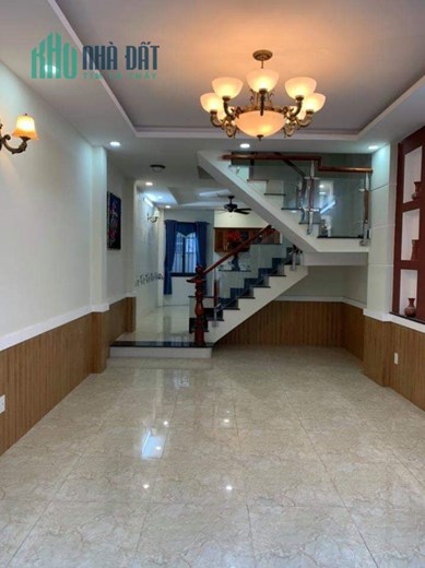Bán Nhà Đường Nguyễn Thượng Hiền Trung Tâm Quận Bình Thạnh. DT: 60m2. LH: 0932155399.