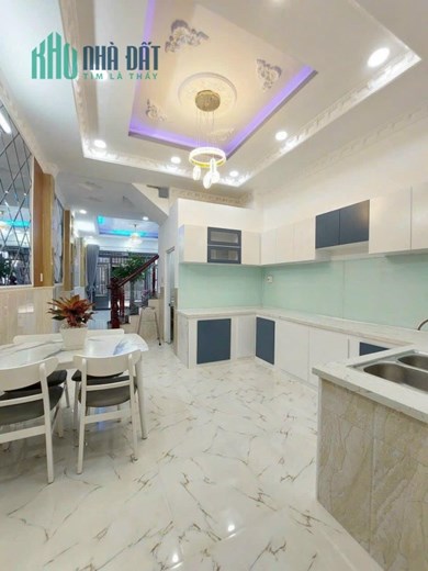 GẤP BÁN GIÁ RẺ NHẤT KHU VƯC  - HẺM XE 7 CHỖ ĐỖ CỬA-  NHỈNH 3TỶ-ĐÀO TÔNG NGUYÊN TT NHÀ BÈ.