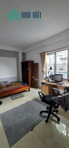 Nhà Gia Quất, Dt45m, nhà 5 tầng giá nhỉnh 3 tỷ.