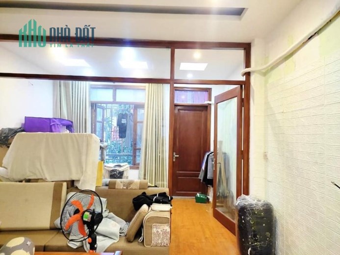 CC bán nhà Rẻ 30% Phố NGUYỄN ĐỨC CẢNH 4 tầng 45m2, View Trường học. Chỉ 3.88 tỷ
