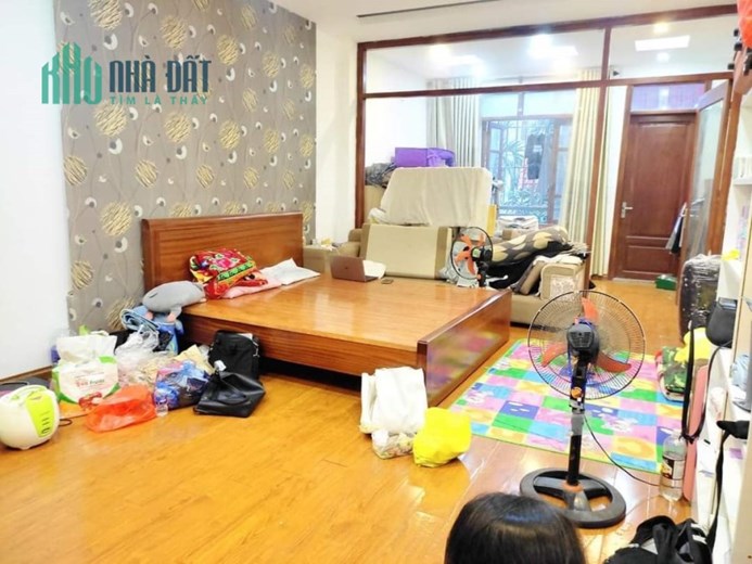 CC bán nhà Rẻ 30% Phố NGUYỄN ĐỨC CẢNH 4 tầng 45m2, View Trường học. Chỉ 3.88 tỷ