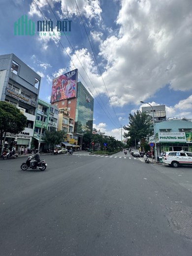 Bán Gấp nhà 29m2, Đường Phan Xích Long, Phường 1, Quận Phú Nhuận.