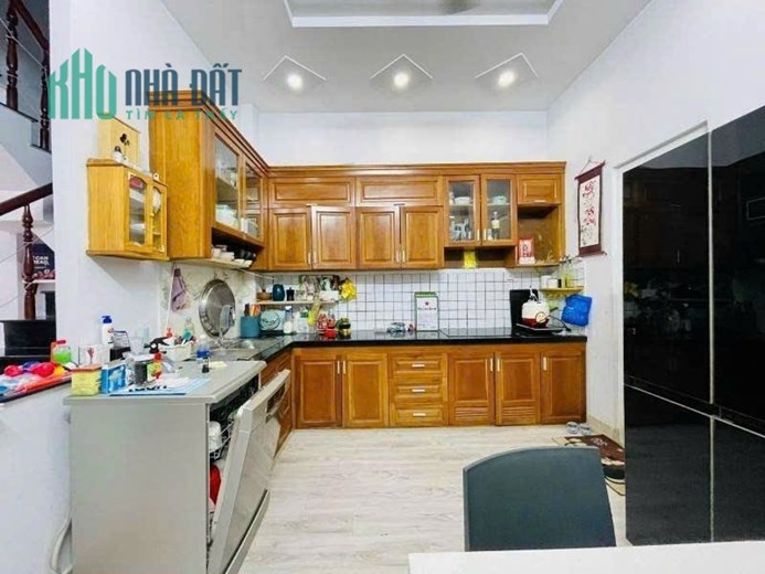 Nhà HXH 6m có lề đường Nguyễn Oanh P17 Gò Vấp 3 tầng 4x14M Chỉ 6 tỷ x