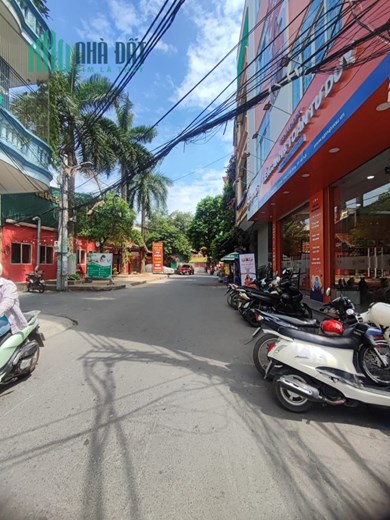 BÁN NHÀ PHÂN LÔ SÁT ÔTÔ ĐỖ NGÀY ĐÊM _ LÔ GÓC 3 THOÁNG - DIỆN TÍCH SỬ DỤNG 85M GIÁ NHỈNH 4 TỶ