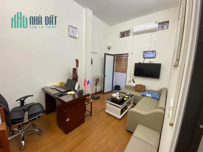 SIÊU PHẨM NHỎ XINH MINH KHAI HÀNG XÓM TIMES CITY-NHỎ XINH CẢ GI