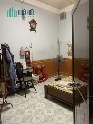 Bán nhà Hẻm Xe hơi Lũy Bán Bích, 110m2 2 tầng tiện xây mới.