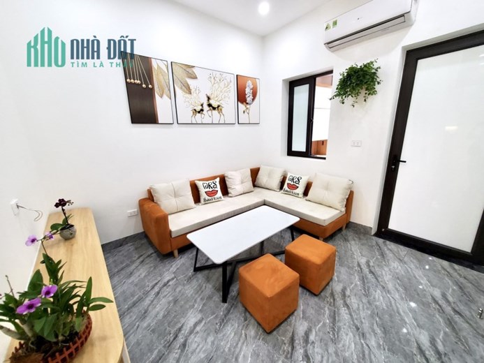 Chớp thời cơ NGAY , Bán nhà Trương Định , 40m2 , chỉ 3,3 tỷ , mặt tiền 4,2m, khu an ninh tốt