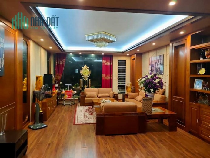 Bán nhà trung tâm Văn Quán Hà Đông, ngõ xe máy tránh, 40m2, 5.45 tỷ